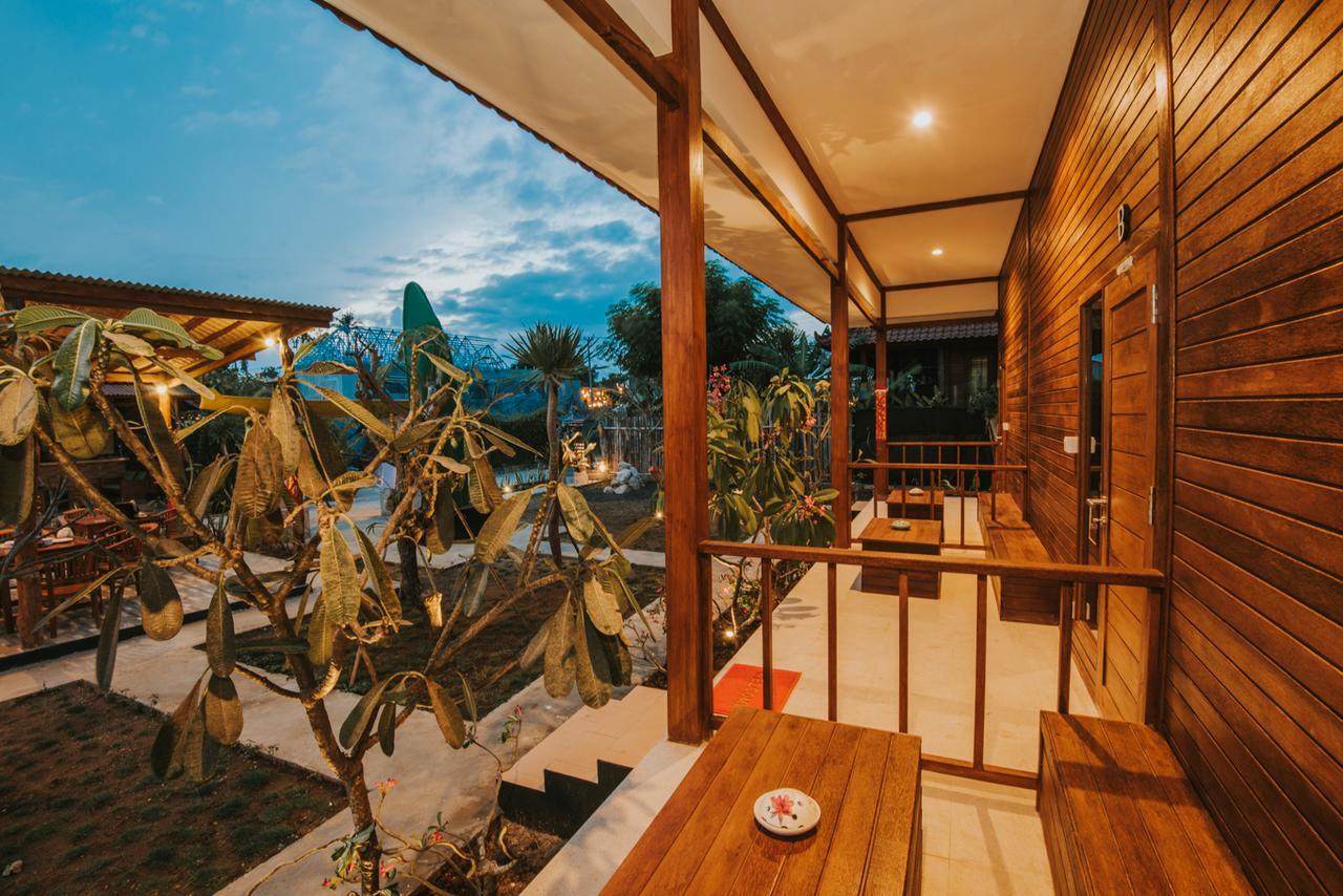 Devadav Hostel  Nusa Lembongan  Bagian luar foto