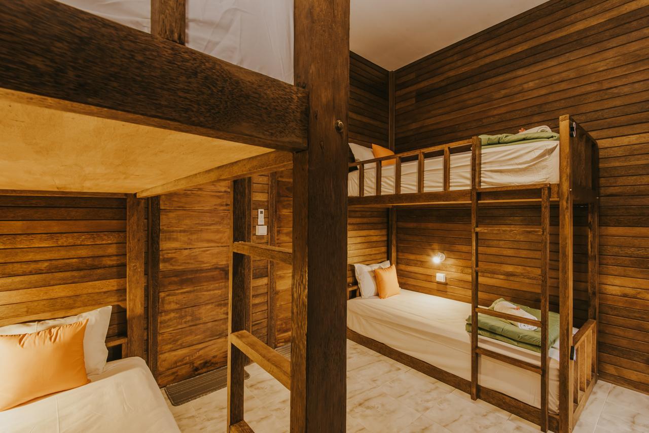 Devadav Hostel  Nusa Lembongan  Bagian luar foto